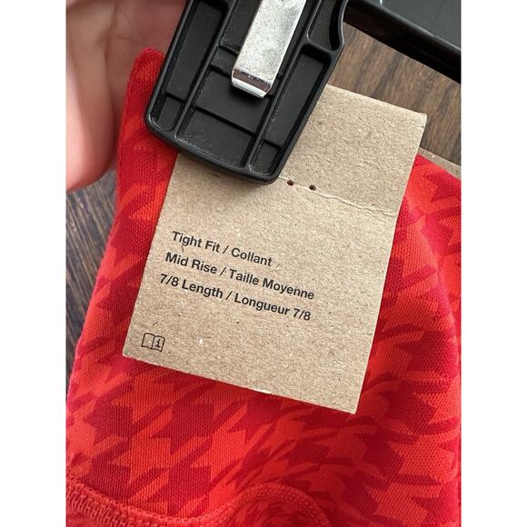 Nike One Luxe women's mid-rise 7/8 Red leggings (size small), new with tags - Picture 4 of 6